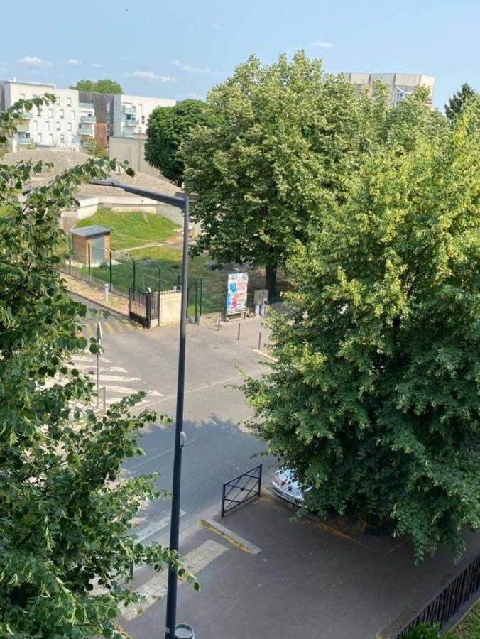 Апартаменты Jardins De La Noue Вильнёв-ла-Гарен Экстерьер фото